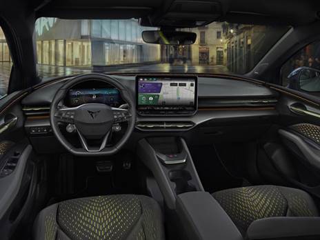 תא נוסעים שמשלב בין משהו שגרתי לכזה שאי אפשר להתעלם ממנו