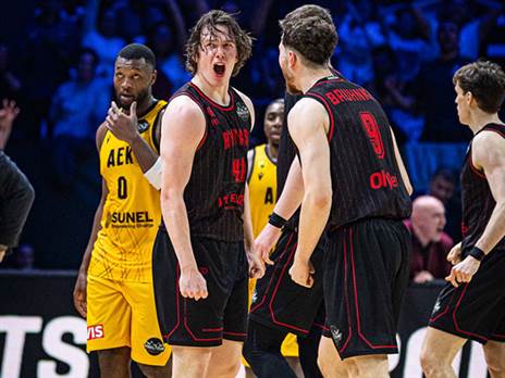 (FIBA)
