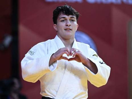 (IJF)