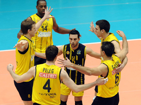 לא נוסעים לצ'מפיונס. שחקני מכבי תל אביב