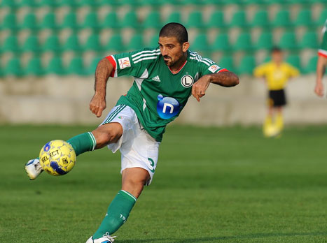 עובר לקפריסין. אוחיון