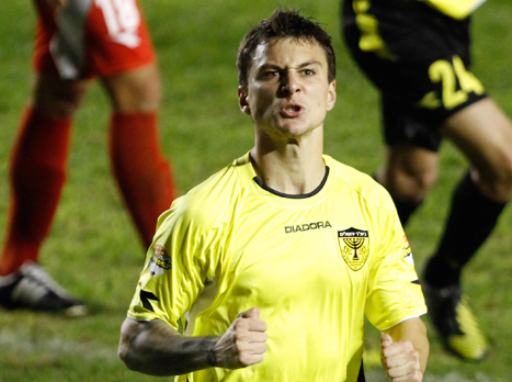 מאוכזב ממיעוט דקות המשחק. גלאבינה