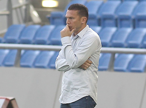 בכר. הקבוצה שלו תתעורר לפני הפלייאוף? (אלן שיבר)