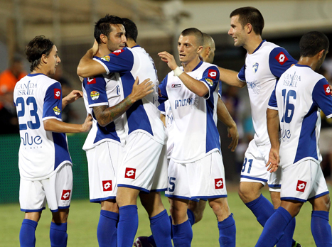 לא הרימו ידיים לגבי תואר