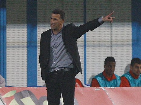 חייב שלוש נקודות. מרקו בלבול