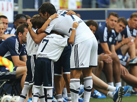 ראול. חזרה מרגשת לגלזנקירשן (gettyimages)