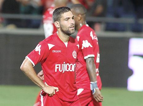 שכטר, הפועל ת"א בלחץ (אלן שיבר)