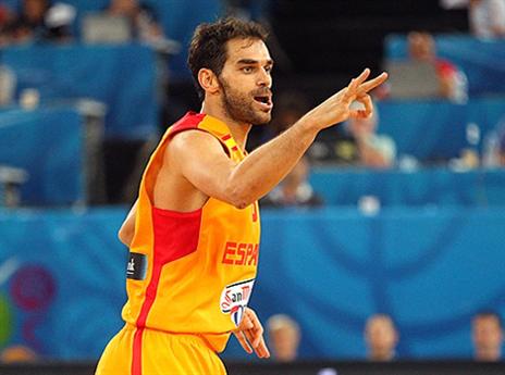 קלדרון. הקו האחורי של ספרד נעלם במאני טיים (אתר פיב"א)