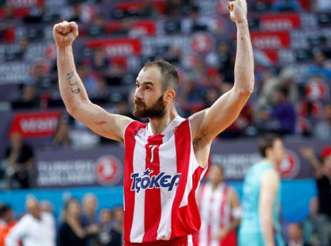 ושמישהו ינסה לעצור אותו. ספאנוליס (gettyimages)