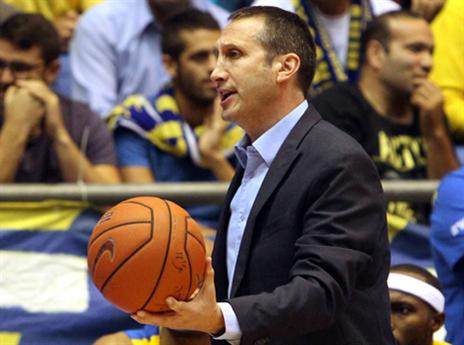 חייב לשכוח מהליגה. בלאט (אלן שיבר)