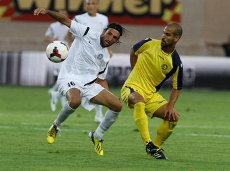 סטיבן כהן, עכו תפתיע בבלומפילד?