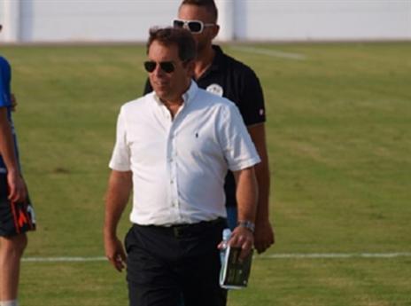 המאמן הוכנבוים. עימות חריף בחדר ההלבשה (דאבל פס)