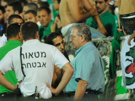 "זה מציק לנו". צ'יזיק (ניר בוקסנבאום)