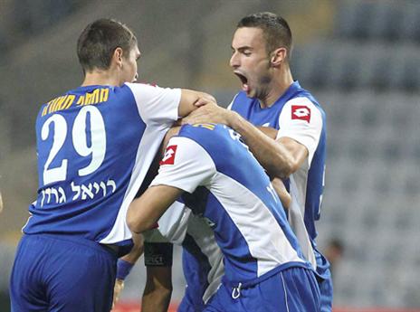 חגיגה גדולה במלאבס (אלן שיבר)