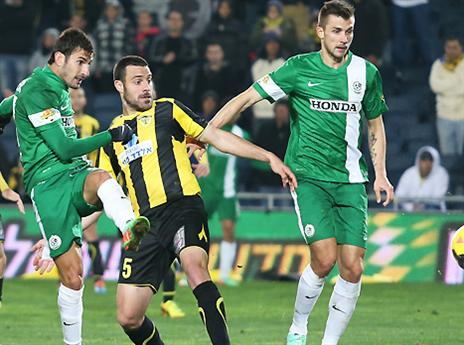 תורג'מן מבקיע, או לפחות כך הוא חשב (אלן שיבר)