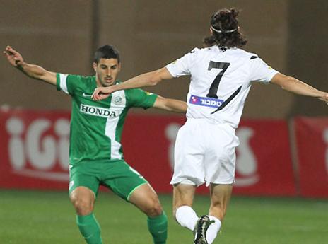 משחק קשוח בעכו (צילום: יוסי שקל)