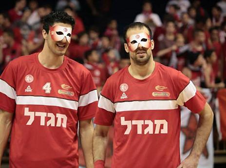 אליהו והלפרין, לא דומים לשבוע שעבר (אתר המנהלת)