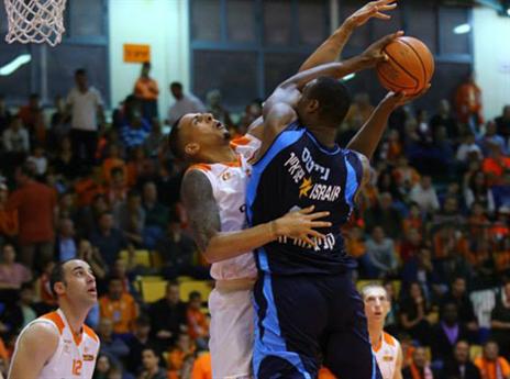 28 נקודות לא עזרו. סימפסון מול גייטס (אתר המנהלת)