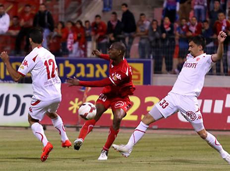 פלט. היה קרוב לשער (אלן שיבר)