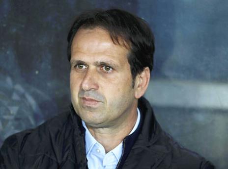 עדיין לא הבטיח הישארות. רוני לוי (אלן שיבר)