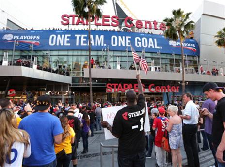 כולם בשביל אחד, אחד בשביל כולם (gettyimages)