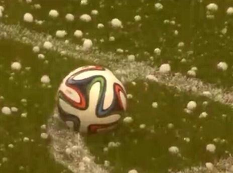 כדורי ברד ענקיים בבלגיה