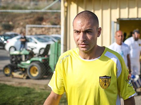 יעיד נגד טביב. ברוכיאן (אלן שיבר)