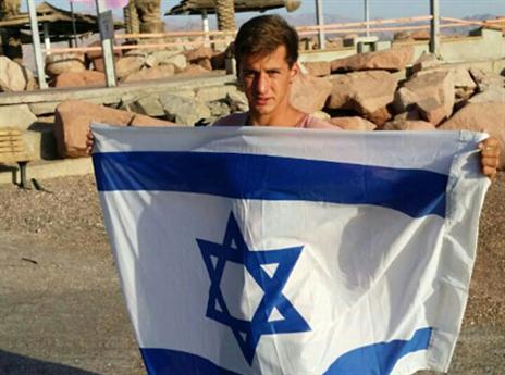 עומר כבר מתכונן