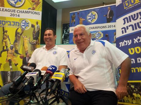 התחיל עם חיוכים גדולים