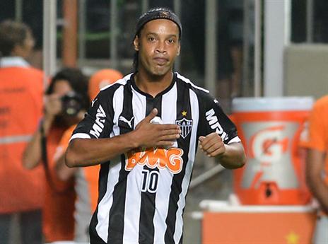 רונאלדיניו, יעלה את המועדון הצנוע על המפה? (GETTYIMAGES)