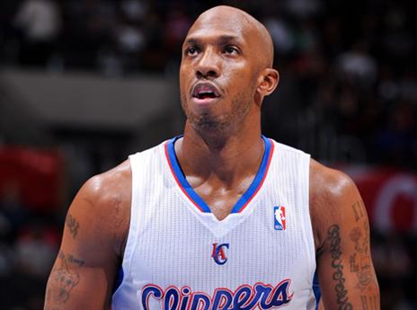 סימן וי גם בקליפורניה. בילאפס בקליפרס (gettyimages)