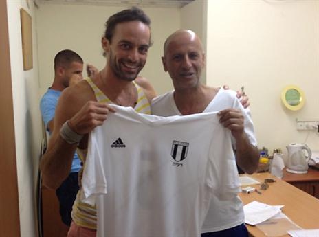 היא חוזרת. שמשון שוב כאן