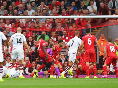 בדקה ה-9 ההגנה קפאה (GETTYIMAGES)