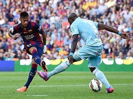 ניימאר, ככה הוא השחיל את הראשון (gettyimages)