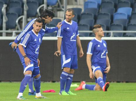 גם בוזגלו עדיין בתמונה (יוסי שקל)