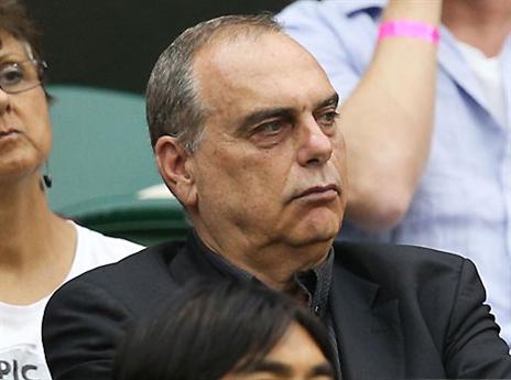 הוא נוסע לגינאה המשוונית