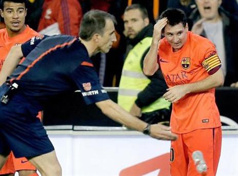 הבקבוק שהושלך לעבר מסי