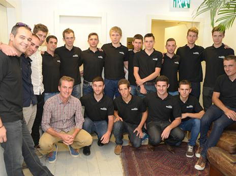 מלאי תקווה. קבוצת הרוכבים