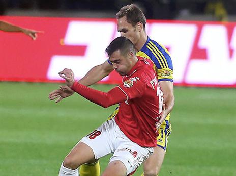 הגיע לגראסיה אדום. ארבייטמן (אלן שיבר)