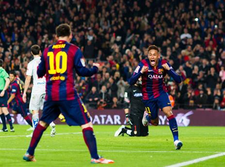 עם קצת עזרה מההגנה. מסי וניימאר חוגגים (gettyimages)