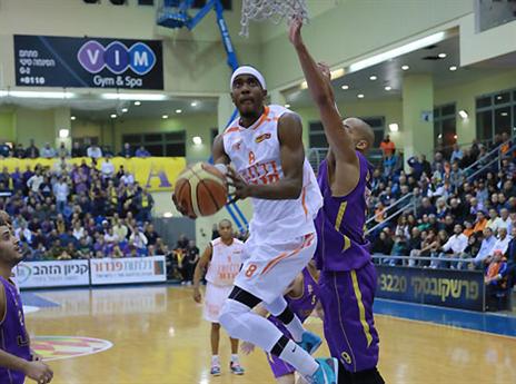 התעוררו במאני טיים. (אודליה מטרי, מכבי ראשל"צ)