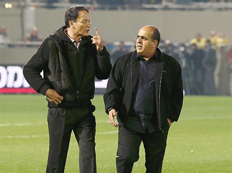 לא מפחד מעבודה קשה. כהן (אלן שיבר)