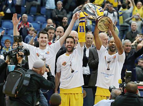 מחזיקת הגביע לעונת 2014/15 (אלן שיבר)