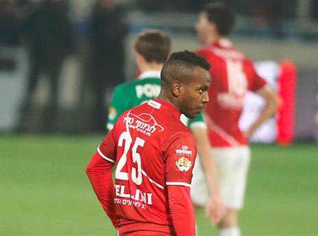 הנקודה לא יותר מדי עוזרת להפועל (צילום: אלן שיבר)