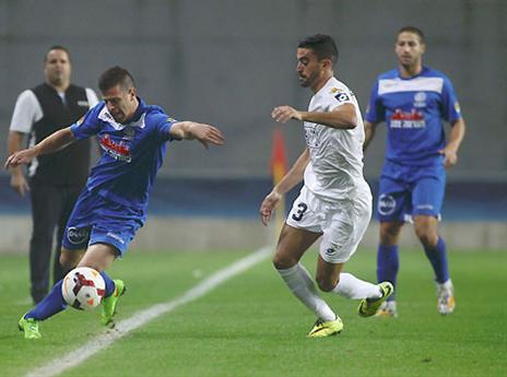 אז מי ילבש את מדי הפועל בשבת? כאב ראש לקורצקי (אלן שיבר)