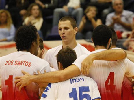 ממשיכה לנצח. מטה אשר (צילום: רמי כהן שמאלי)