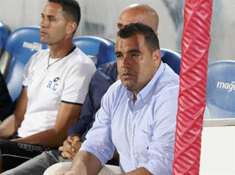 יש לו כבר תכנית לעליה. קורצקי (אלן שיבר)