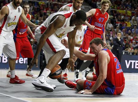 ומלמטה (Getty)