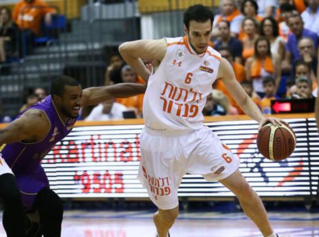 עוד ניצחון והם בחצי הגמר (עודד קרני, מכבי ראשל"צ)