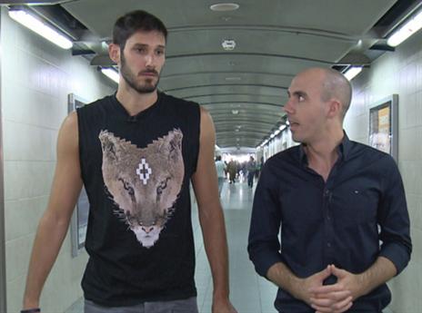 בדרך הם יעברו בתחנות השונות בקריירה של כספי